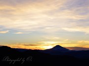 南アルプス深南部からの御来光と富士山の写真 「煌めきを感じて」