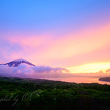 山中湖パノラマ台から富士山と5月の夕焼けの写真 「夕焼けのパノラマ」