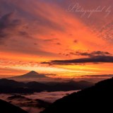 清水吉原の雲海と朝焼けの写真 「それぞれの朝」