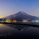 山中湖より望む夏の富士山の写真 「夏のイルミネーション」