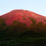 滝沢林道の赤富士の写真 「赤富士迫る」