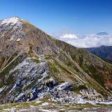 悪沢岳と富士山の写真 「初雪の山稜」