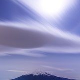 忍野村・高座山より望む富士山と夜景の写真 「夜風通り過ぎて」