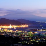 日本平からの夜景と富士山の写真 「唯一の当たりクジ」
