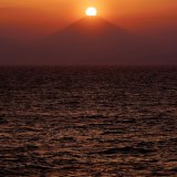 秋谷漁港の写真 「遙かなる灯台」