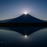 田貫湖より満月のパール富士（ダブルパール富士）の写真 「満月のダブルパール」