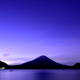 精進湖の夜明けの写真 「美明 -bimei-」