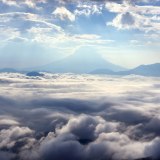 櫛形山から雲海の富士山の写真 「生まれくる雲」