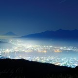 高ボッチ高原から見る諏訪の夜景の写真 「夜空の下のヴェール」