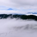 白谷丸の滝雲と雲海の写真 「白い大海原」