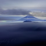 白谷丸の夜景と雲海の写真 「霧夜の幻想」