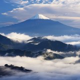 清水吉原からの雲海と富士山の写真 「光は白く照らして」