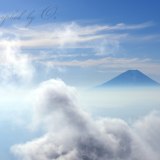 櫛形山の雲海と富士山の写真 「沸き立って、通りすがる」