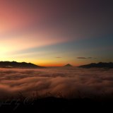 高ボッチ高原の朝焼けの写真 「天を翔ける閃光」