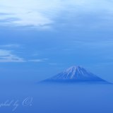 薬師岳から見る富士山の写真 「ブルースカイ」